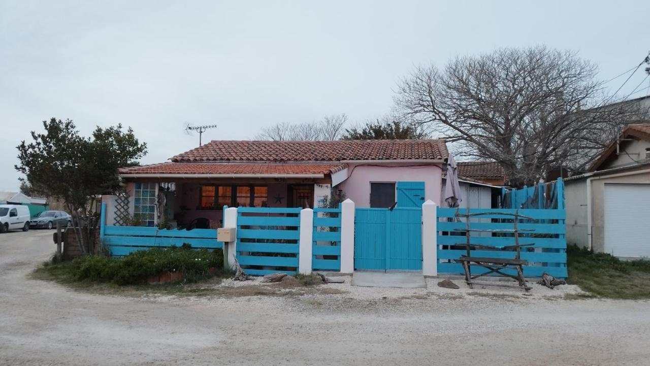 Une Maison Sur Une Presqu'Ile Port-Saint-Louis-du-Rhone Bagian luar foto