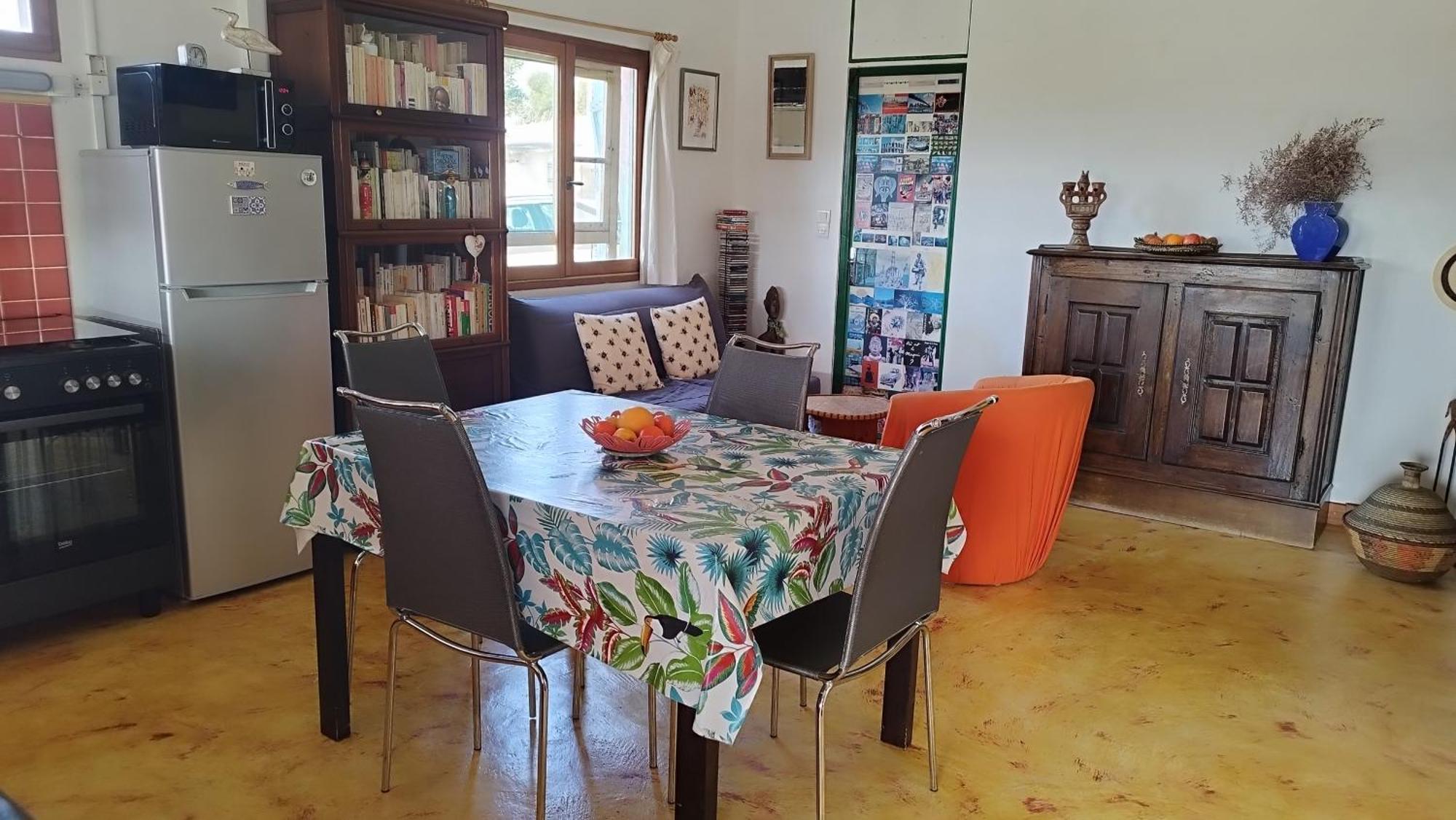 Une Maison Sur Une Presqu'Ile Port-Saint-Louis-du-Rhone Bagian luar foto